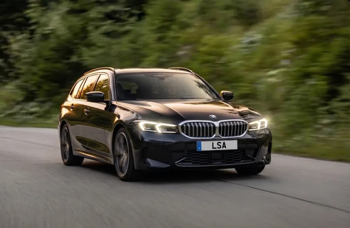 BMW Série 3 330e en leasing — adaptée aux quartiers de Bordeaux