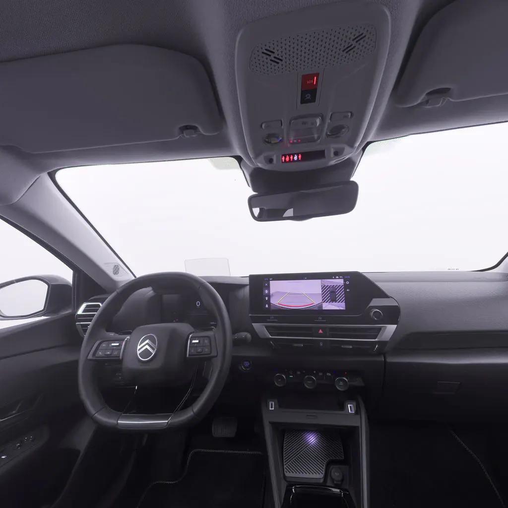 Citroën C4 Bordeaux vue 5 Citroën C4 en leasing sans apport à Bordeaux — vue 5