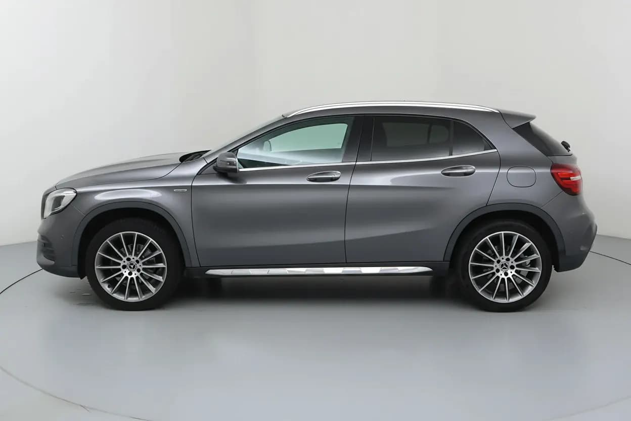 Mercedes-Benz GLA Bordeaux vue 2 Mercedes-Benz GLA en leasing sans apport à Bordeaux — vue 2