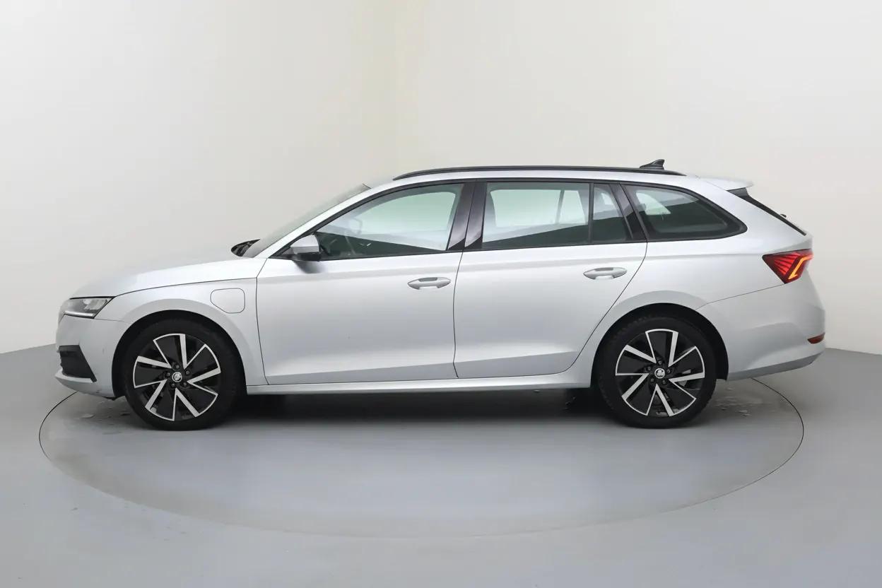 Skoda Bordeaux — Concession et SAV Skoda DBF Bordeaux Concession et SAV Skoda DBF Bordeaux — Skoda Bordeaux